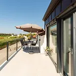 Luxury Matic Ii With Shared Pool And Seaview Funtana