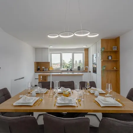 Luxury Matic Ii With Shared Pool And Seaview Appartement