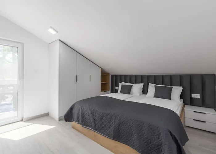 Luxury Matic Ii With Shared Pool And Seaview