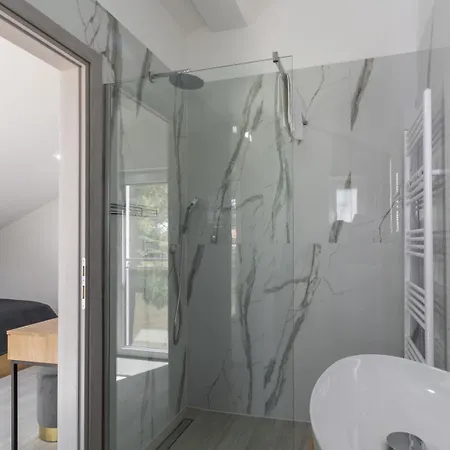 Apartment Luxury Matic Ii With Shared Pool And Seaview