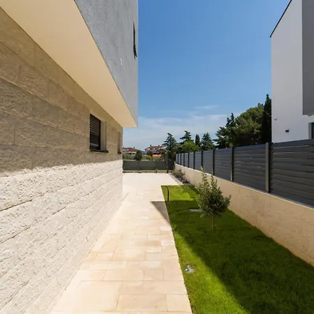 Apartment Luxury Matic Ii With Shared Pool And Seaview *