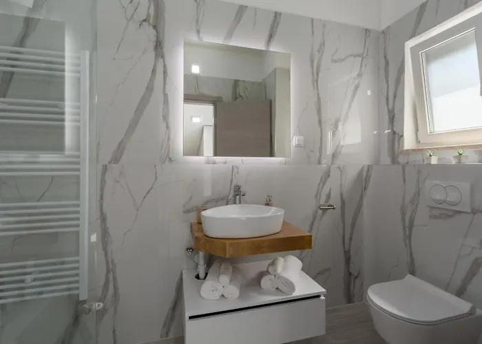 Apartman Luxury Matic Ii With Shared Pool And Seaview *